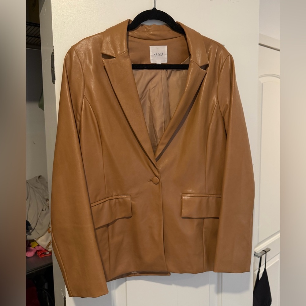 Le Lis Brown Women's Blazer
